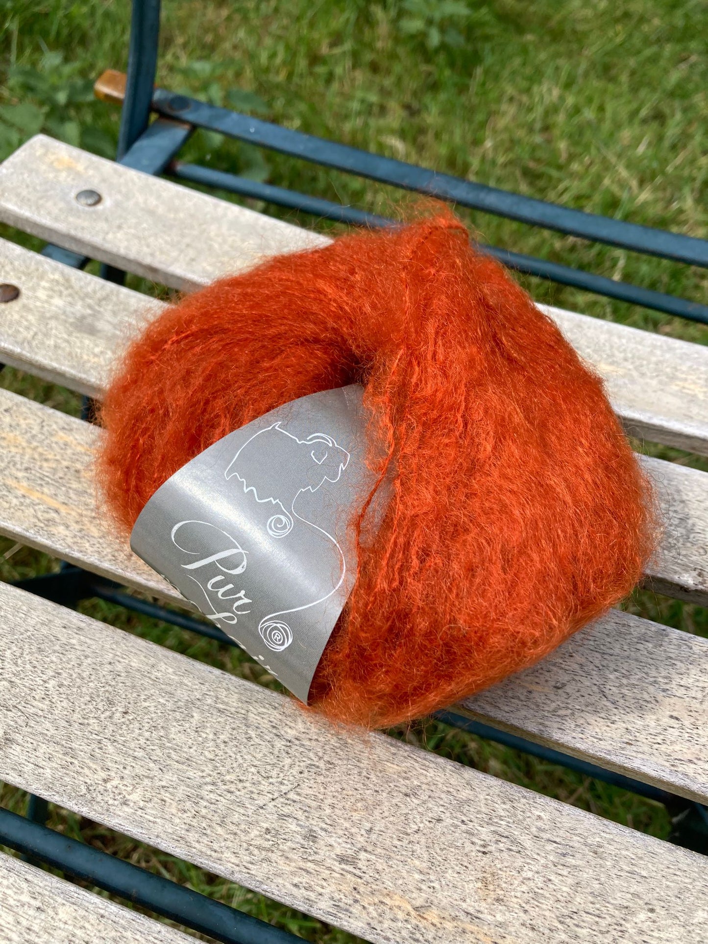 A_Les pelotes a tricoter pur mohair