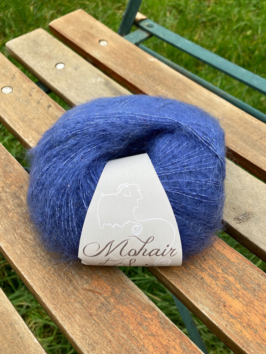 A_Les pelotes a tricoter de mohair et soie