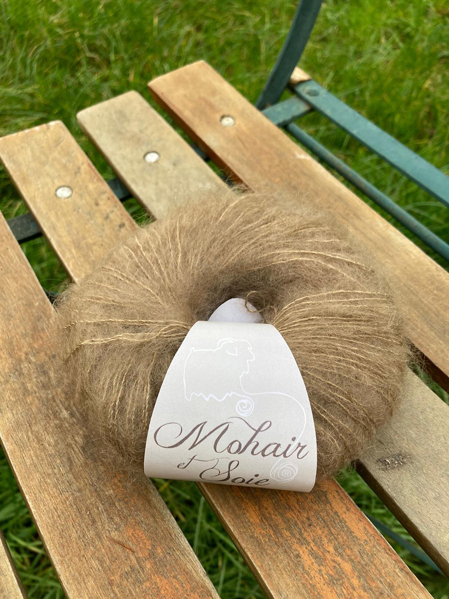 A_Les pelotes a tricoter de mohair et soie