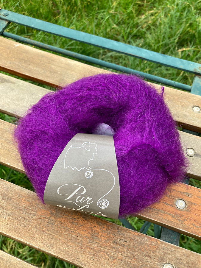 A_Les pelotes a tricoter pur mohair
