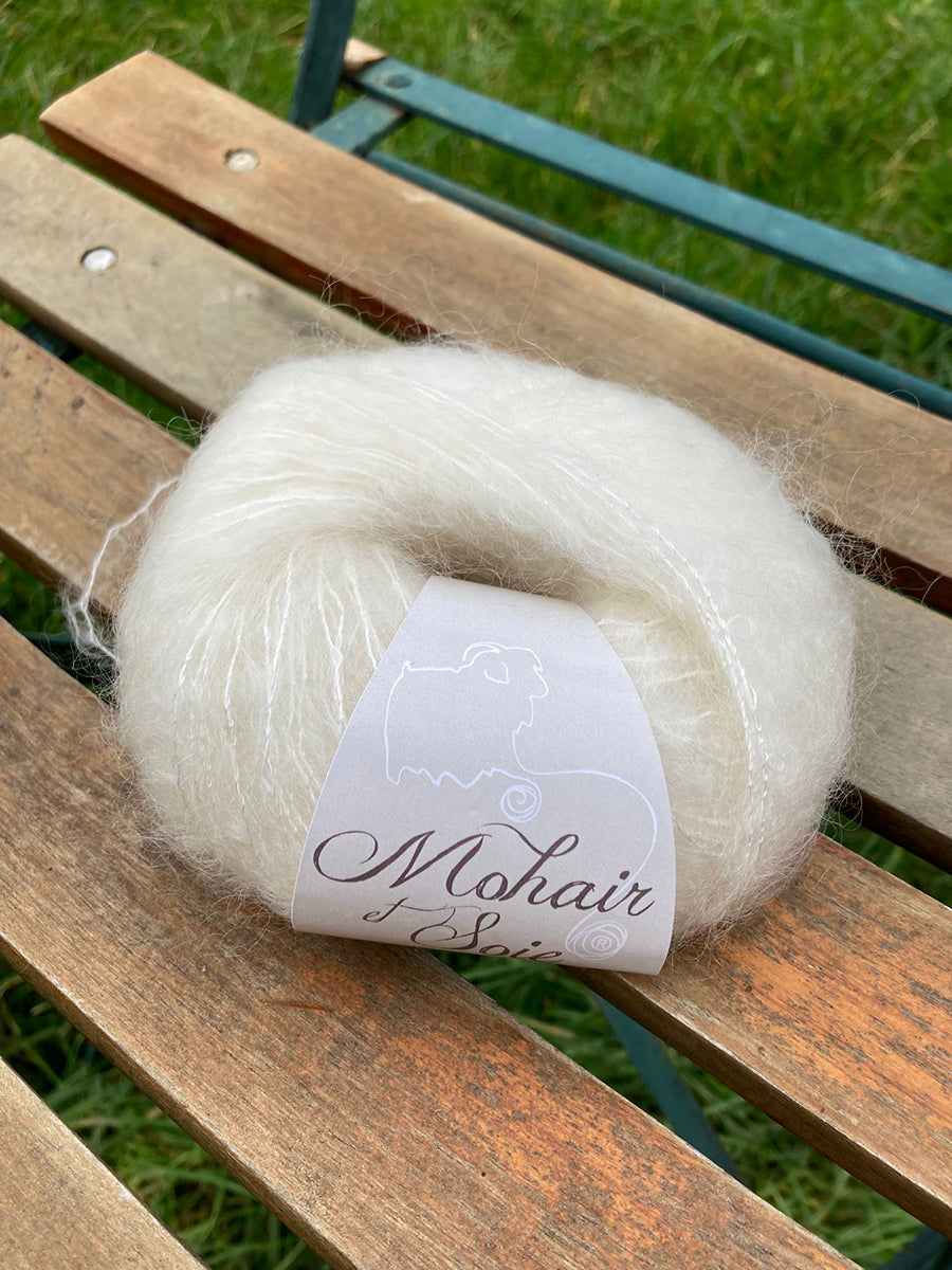 A_Les pelotes a tricoter de mohair et soie