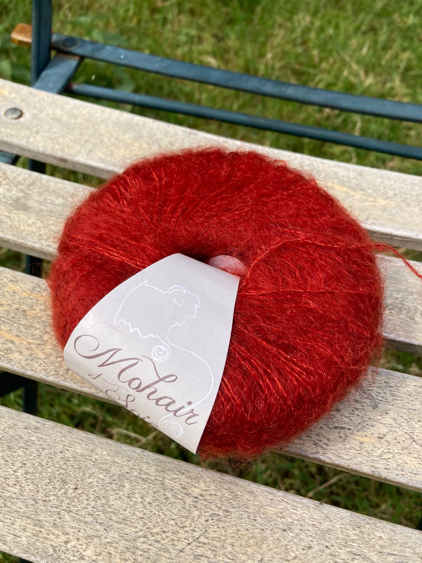A_Les pelotes a tricoter de mohair et soie